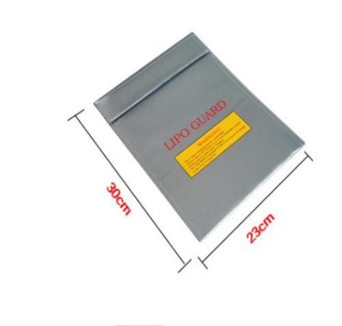 BOLSA DE SEGURIDAD PARA BATERIAS LIPO  23 X 30 CM