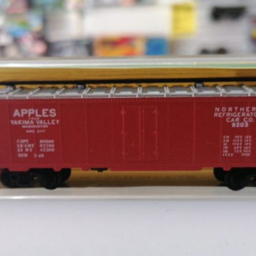 Model Power Scala N Freight Car