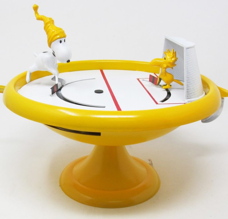 SNOOPY ICE HOCKEY - Image 2